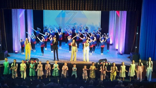 &quot;Солдат родной, Урал с тобой!&quot;.