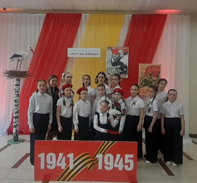 Аист на крыше